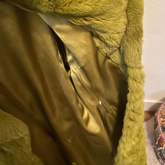 Trilogy Fur coat Rabbit - Picture 4 of 8